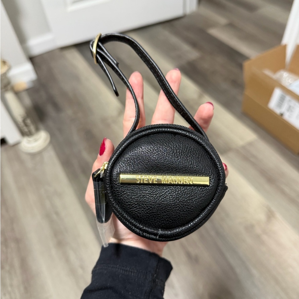 Steve Madden Black and Gold Mini Round Pouch